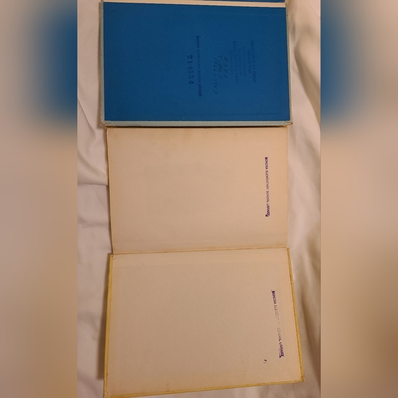 1958 & 1963 Set of 'Tiny's' Children's Books - Picture 10 of 10